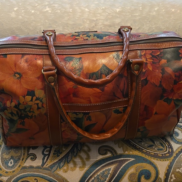 Patricia Nash Weekender Duffel Bag - Picture 4 of 4